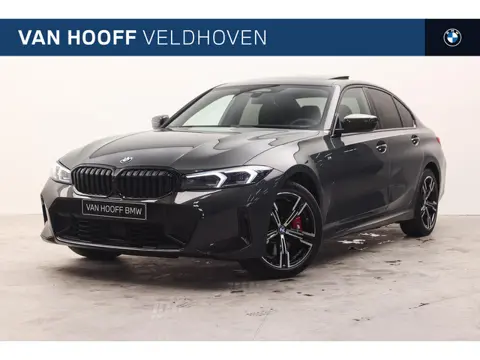 BMW 3 Serie 330e High Executive M Sport Automaat / Schuif-kanteldak / Sportstoelen / Adaptieve LED /