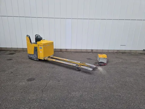 Jungheinrich ERE225 elektrische palletwagen met verlengde lepels