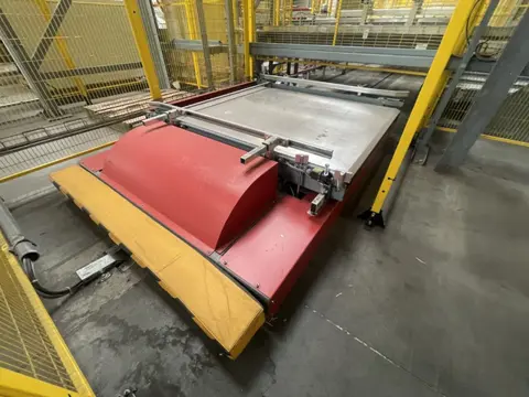 Aweta Centraal pallet aanvoersysteem met trolley