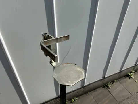 Javo pothouders 20 x P15 en P17