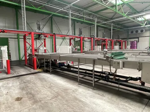 Stas waterlediger portaal voor appels met droger