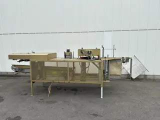 Affeldt AVN/442K Affeldt zakkenvulmachine voor het vullen en sluiten van PE-foliezakken