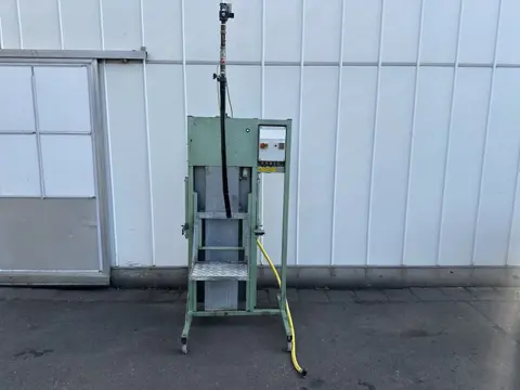 Berg emmervulmachine