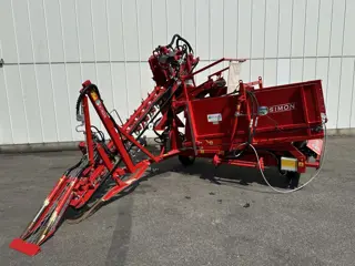 Simon S3B wortelrooier tractor gemonteerd, enkelrijig met trechter