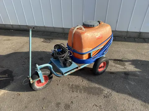 Empas 15-45-200E spuitwagen 200 liter