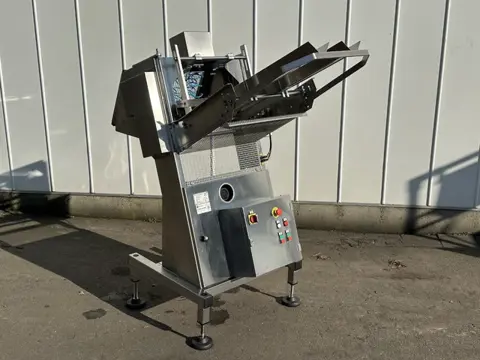 BM 90 ontnester voor driehoekige trays