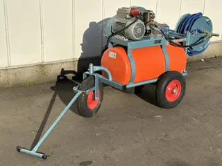 Empas 30-40-100E spuitwagen 100 liter met haspel