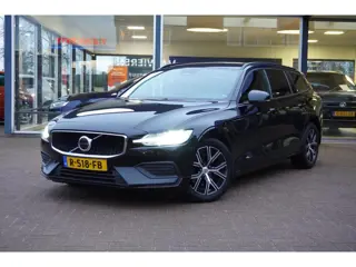 Volvo V60 2.0 B3 Essential Automaat | Airco | Navigatie | Carplay | Trekhaak | Vol opties | Inruil m