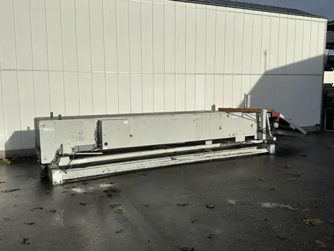 Newland conveyors MTC3X telescopische transportband voor het laden en lossen van containers