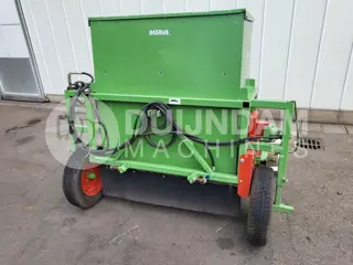 Basrijs kunstmeststrooier