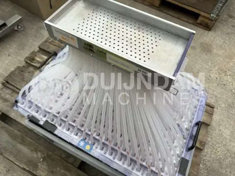 Lehners handzaaimachine voor trays met 285 cellen