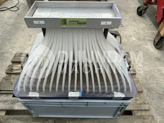 Lehners handzaaimachine voor trays met 285 cellen