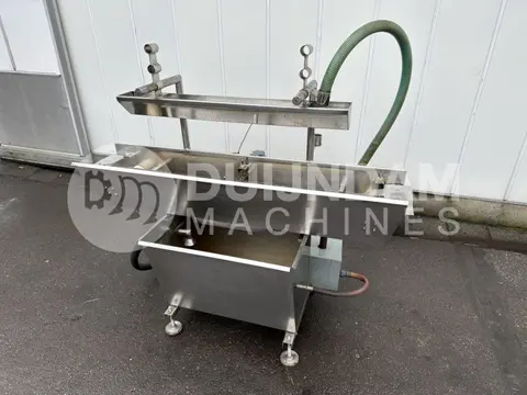 Aangedreven V snaar met vloeistofpomp