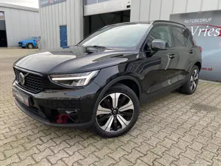 Volvo XC40 1.5 T4 Plug-in hybrid Ultimate Dark / Pano / Stoel en Stuurverw. / Navi / Keyless