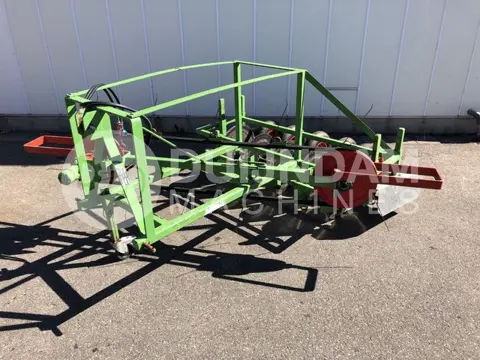 Basrijs A1/150H afranker voor aardbeien