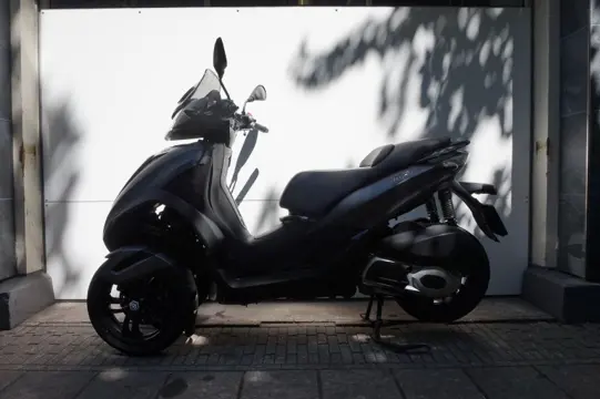 Piaggio MP3 Yourban 300cc Mat Grijs 8-SHT-20