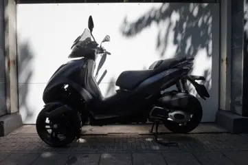 Piaggio MP3 Yourban 300cc Mat Grijs 8-SHT-20