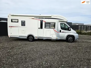 Challenger PRIUM XG AUTOMAAT 3.O LITER 180 PK*HEFBED*LEVELSYSTEEM