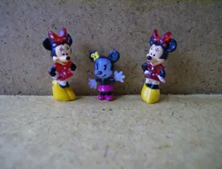 Kleine minnie mouse poppetjes adv4464