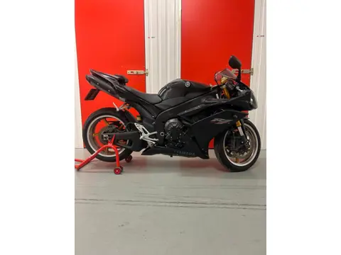Yamaha Sport YZF-R1