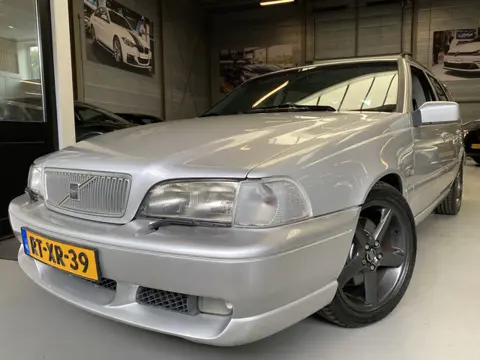 Volvo V70 2.3 R Airco, Cruise, Elektrische stoelen, Nederlandse auto