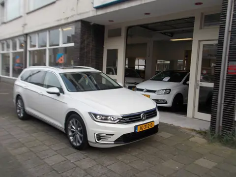 Volkswagen Passat Variant 1.4 TSI GTE Highline NAVI  LEDER CRUISE  PDC ALLE OPTIES!!