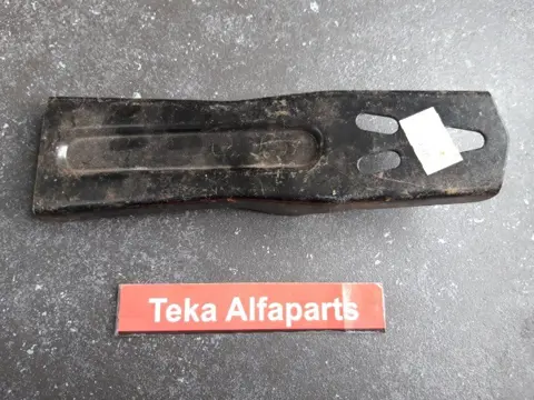 Alfa Romeo Giulietta Beugel Bumper 1165059325 NOS