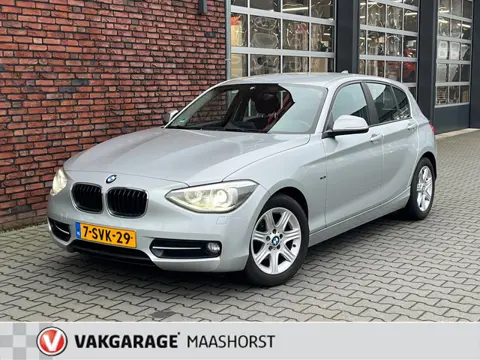 BMW 1-serie 116i EDE Executive ParkeerSensoren/LED/Navi/Clima/Airco/Bluetooth