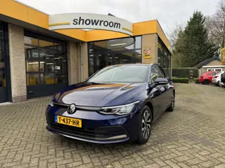 Volkswagen Golf 1.5 eTSI Active Climate Control Navi Carplay