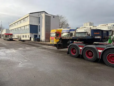 Nooteboom MC0 105-08V, 2 EXTENDABLE 12.35 + 12,05 8 AXLE, 2 LIFT AXLES, 7 AXLE STEERING, REMOTE CONT