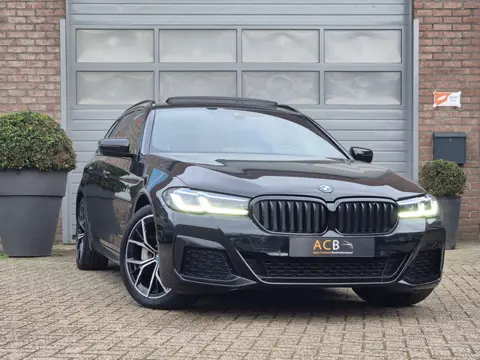 BMW 5 Serie 530 e M-Sport Hybride Schuifdak, Leder M-pakket / Panoramadak.