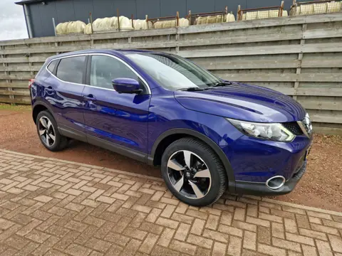 Nissan Qashqai 1.2 N-Connecta 360 Camera, Stoelverwarming