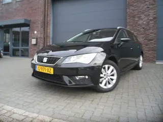 SEAT Leon ST 1.0 EcoTSI Style Business Intense Trekhaak APK Nieuw