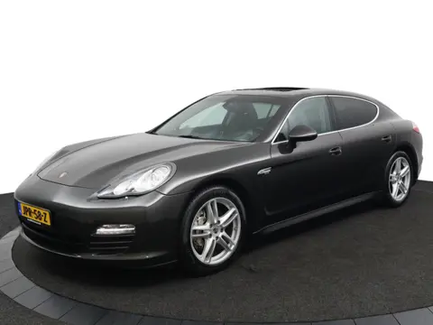 Porsche Panamera 4.8 S nieuwe banden, beurtje gehad, boekjes, reserve sleutel Carplay
