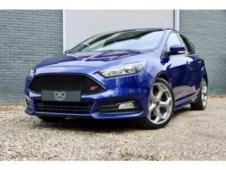 Ford Focus 2.0 ST | NAVIGATIE | CRUISE | STUURWIELVERW. | RECARO