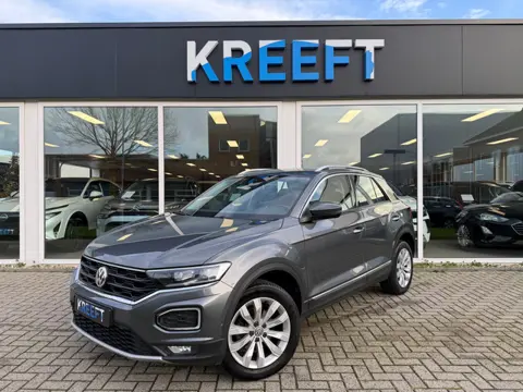 Volkswagen T-Roc 1.5 TSI Sport App connect | Stuurverwarming