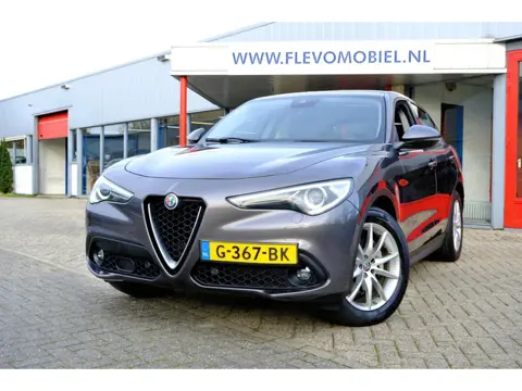 Alfa Romeo Stelvio 2.2d 180pk Super Aut. Xenon|Clima|Navi|DAB+|Half Leder