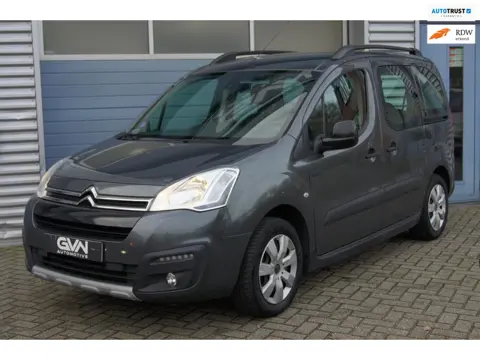 Citroen Berlingo Multispace 1.2 PureTech 110 | Autom. Airco | Cruise | PDC | 16” | Gris Shark | 3 zi