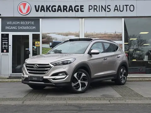 Hyundai Tucson 2.0 CRDi Premium |PANO|TREKHAAK|STUUR+STOELVERW./KOELING|DEALER ONDERH.| 17833 / 4199