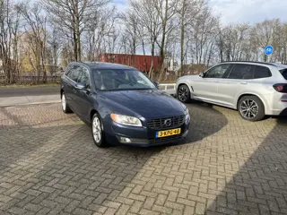 Volvo V70 1.6 T4 Momentum LEER STOELVERWARMING NAVI