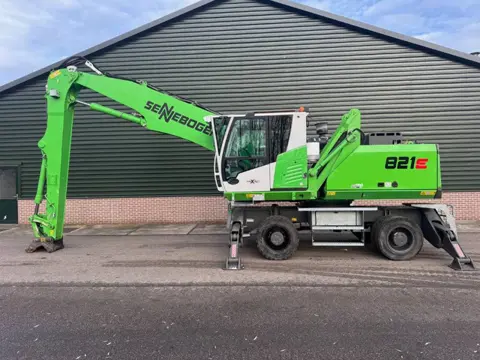 Sennebogen 821 E (bj 2020)