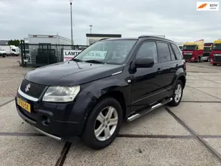Suzuki Grand Vitara 2.0-16V High Executive Leder/ Automaat 4x4