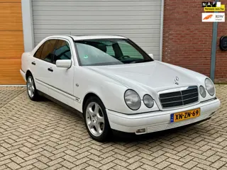 Mercedes-Benz E-klasse 200 BENZINE AUT LAGE KM 165.000