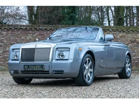 Rolls-Royce Phantom Drophead Coupé "One of the finest" Livery in "Jubilee Silver" with Black/Creme L