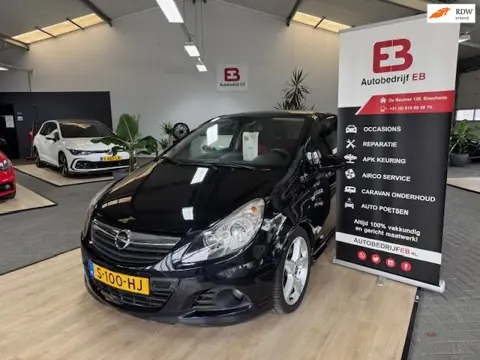 Opel Corsa 1.6-16V GSI 150PK! 6 BAK!