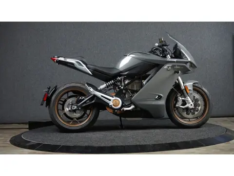 zero SR/S Premium Zo goed als nieuw! Slechts 400KM