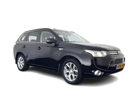 Mitsubishi Outlander 2.0 PHEV Instyle+ (Plug-In) Aut.* FULL-LEATHER | XENON | NAVI-FULLMAP | KEYLESS