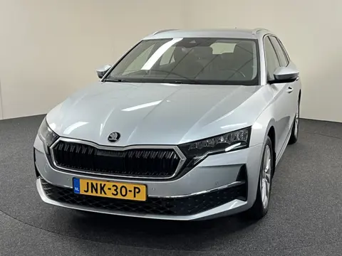 Škoda Octavia Combi 1.5 TSI MHEV Business Selection Camera / PDC / Trekhaak / Stoel & Stuurverw. / C