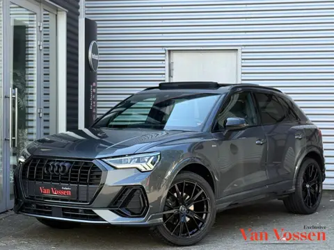 Audi Q3 35 TFSI 3x S-Line|Pano|Camera|Matrix|Sfeerverlichting|20inch|Pre sense|Memory stoelen