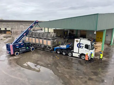 Ormig Verkocht / Verkauft / Sold (bj 2023)